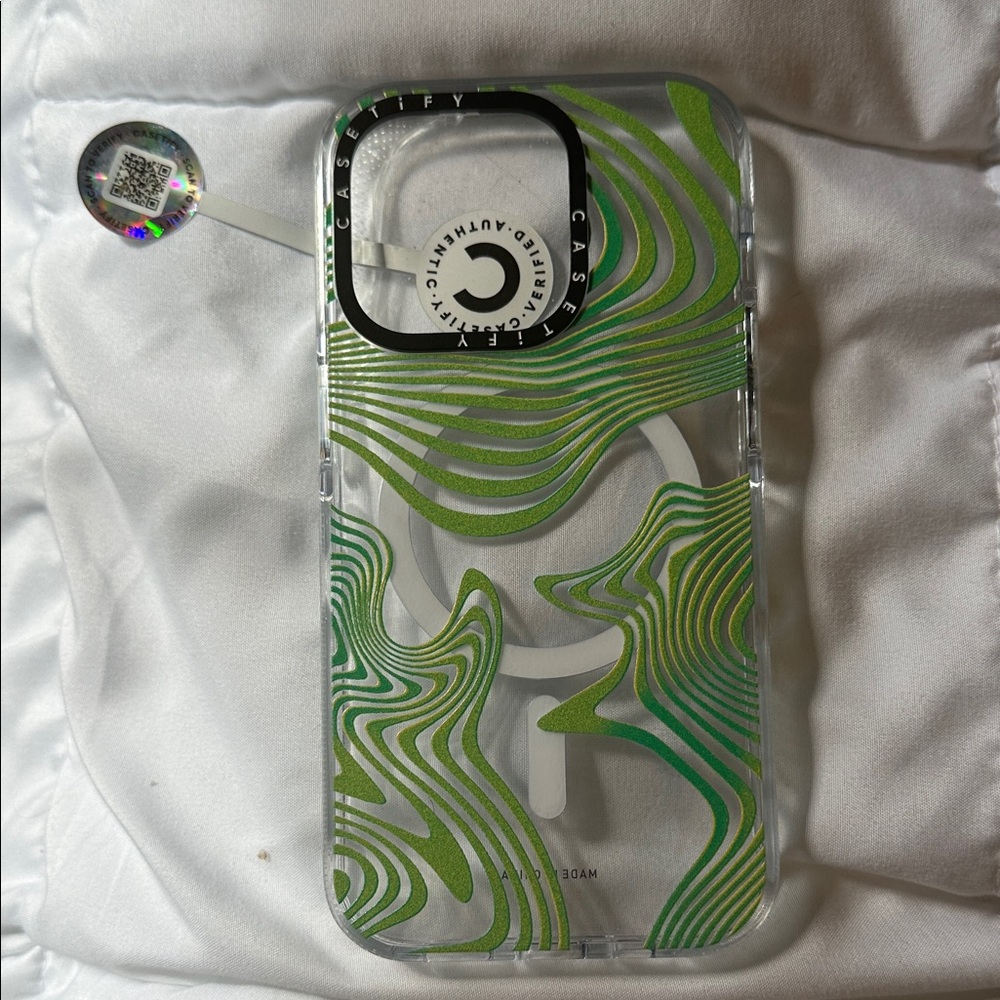 Casetify - New Transparent Green Swirl I-Phone 14 Case